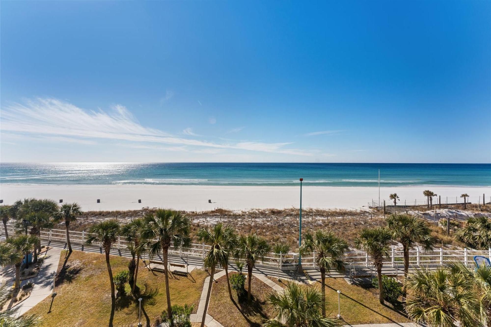 The Summit 505 - Luxury - Beachfront - Free Chairs And Sunshade Holiday home Panama City Beach