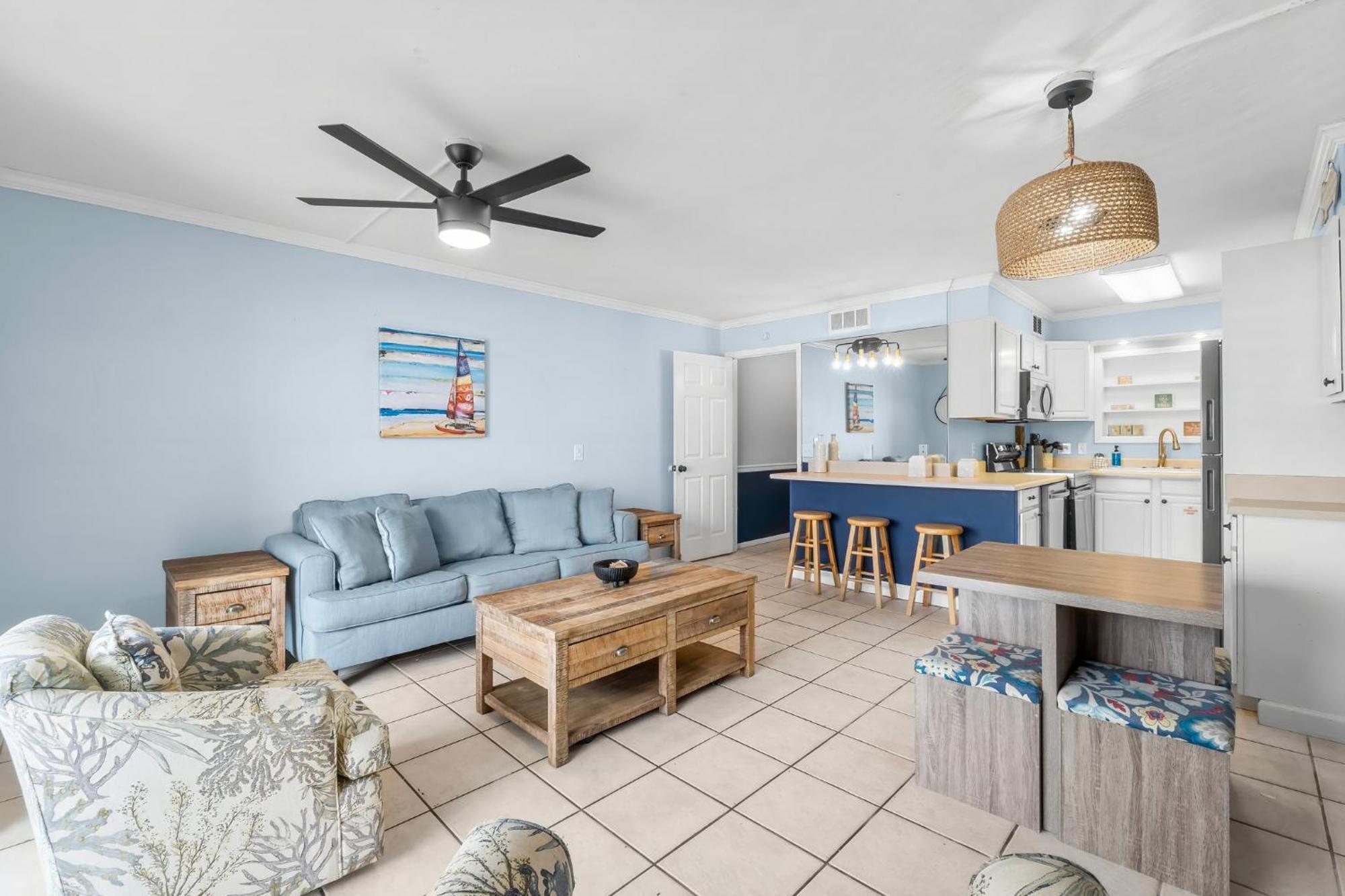 Holiday home The Summit 505 - Luxury - Beachfront - Free Chairs And Sunshade *